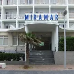 Js Miramar 酒店 坎皮卡福特