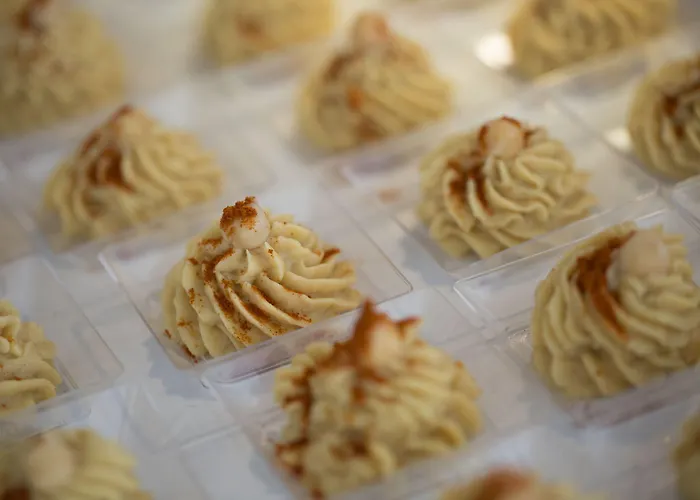 Js Miramar 酒店 坎皮卡福特